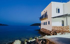 Amorgis Seaside Villa